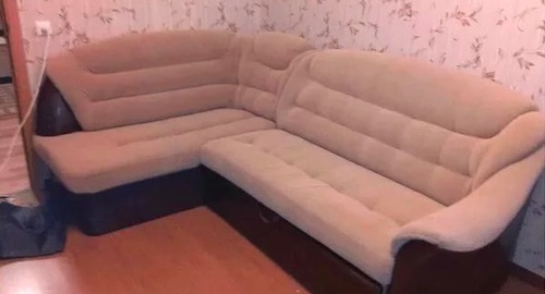 Перетяжка углового дивана. Проспект Большевиков
